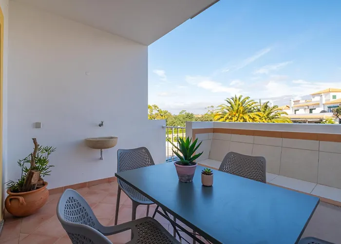 Farmvillage - Free Wifi * אלבופיירה